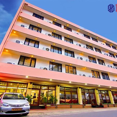 Hotel Excellency Kochi Zewnętrze zdjęcie