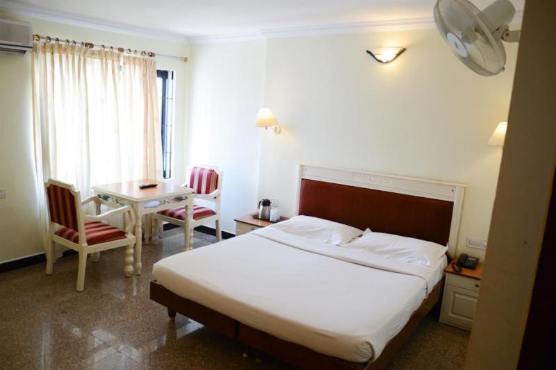 Hotel Excellency Kochi Zewnętrze zdjęcie