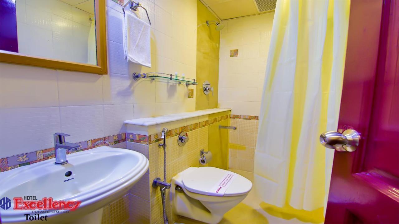 Hotel Excellency Kochi Zewnętrze zdjęcie