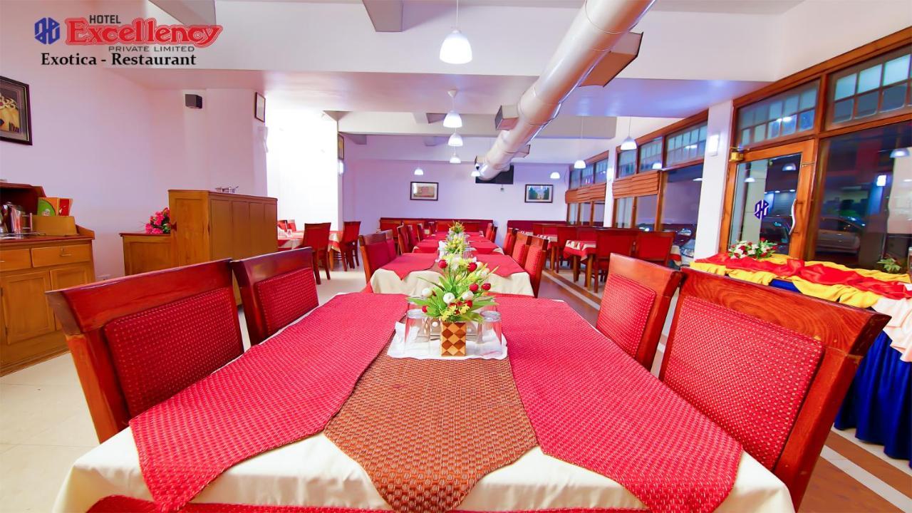 Hotel Excellency Kochi Zewnętrze zdjęcie