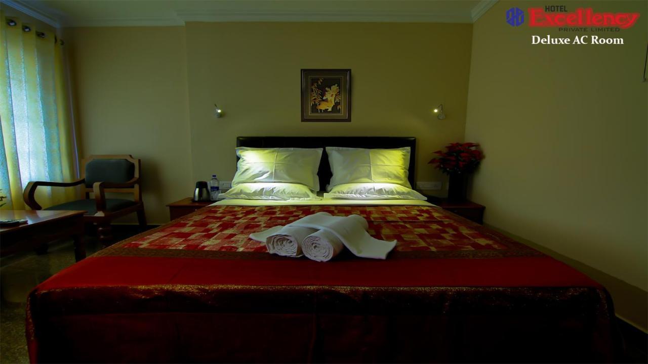 Hotel Excellency Kochi Zewnętrze zdjęcie