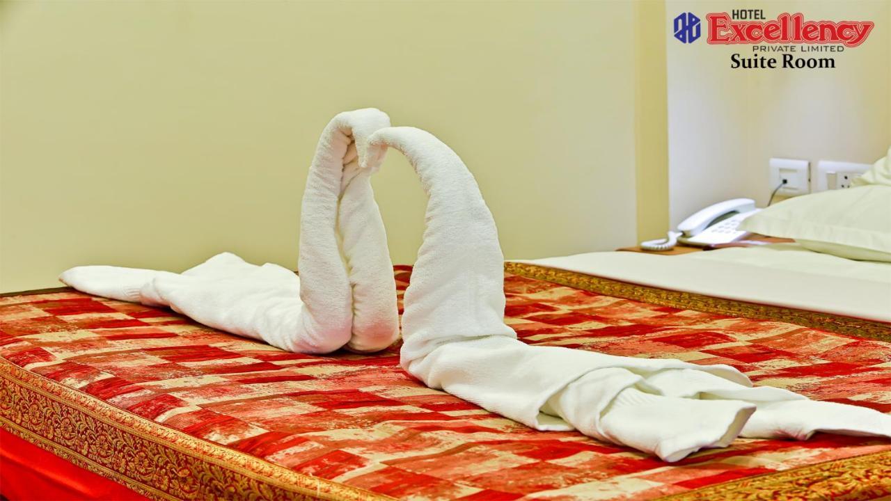 Hotel Excellency Kochi Zewnętrze zdjęcie